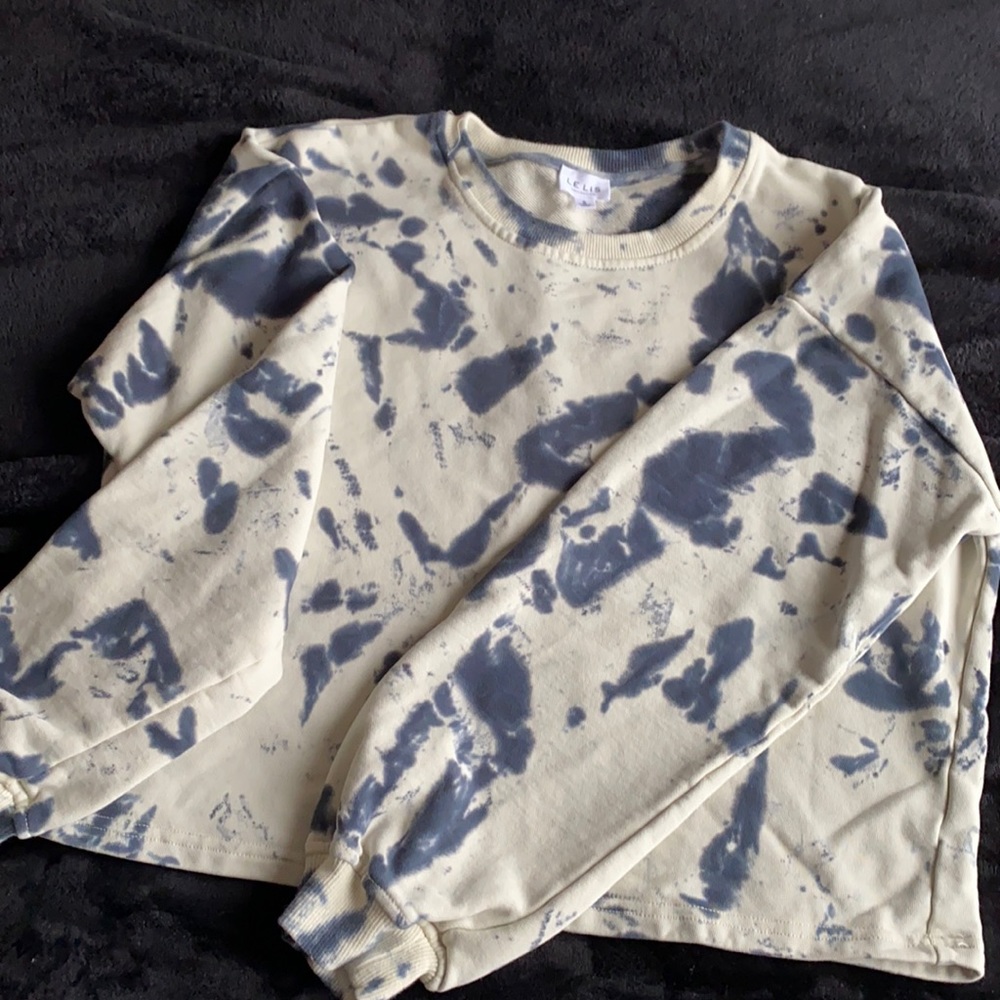 Vici Sweater